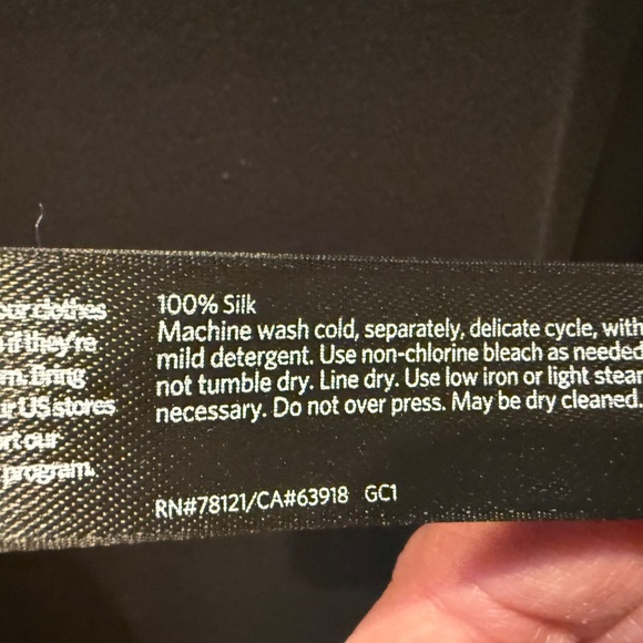 PERFECT for All Seasons! Silk Georgette Crepe Pleated Dress. - Picture 9 of 9